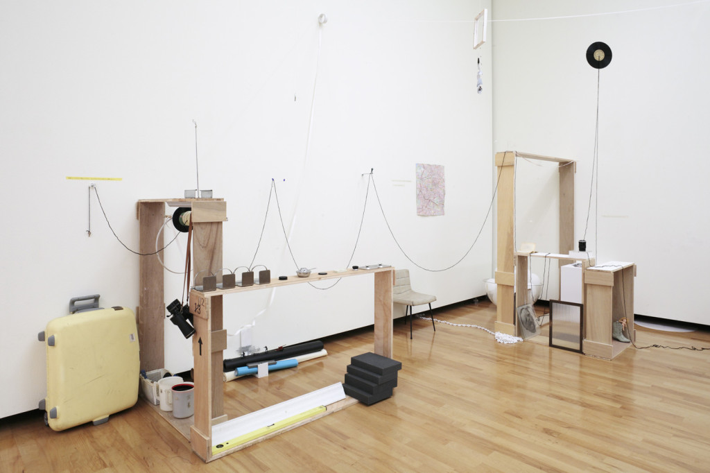 『Art & Breakfast Fuchu』2012,府中市美術館『虹の彼方　こことどこかをつなぐ、アーティストたちとの遊飛行』展