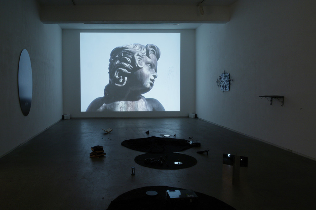 『夜明けまえ』2013,Gallery Terra Tokyo